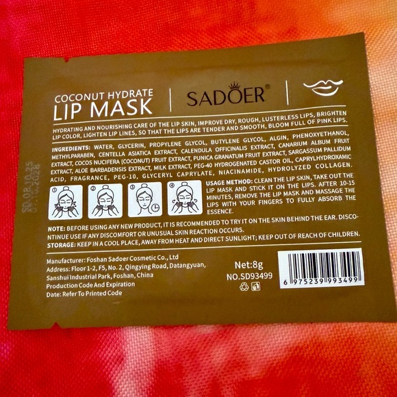 π€ Sadoer π₯₯ Coconut Hydration Lip Mask (Nourish, fade lines, brighten!) - Picture 4 of 6